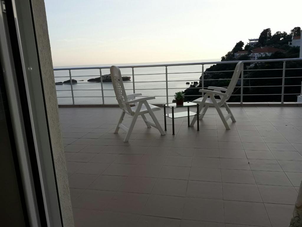 Apartments Gran Sasso Улцинь Екстер'єр фото