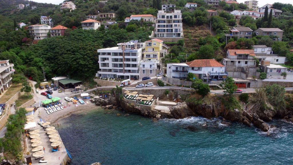 Apartments Gran Sasso Улцинь Екстер'єр фото