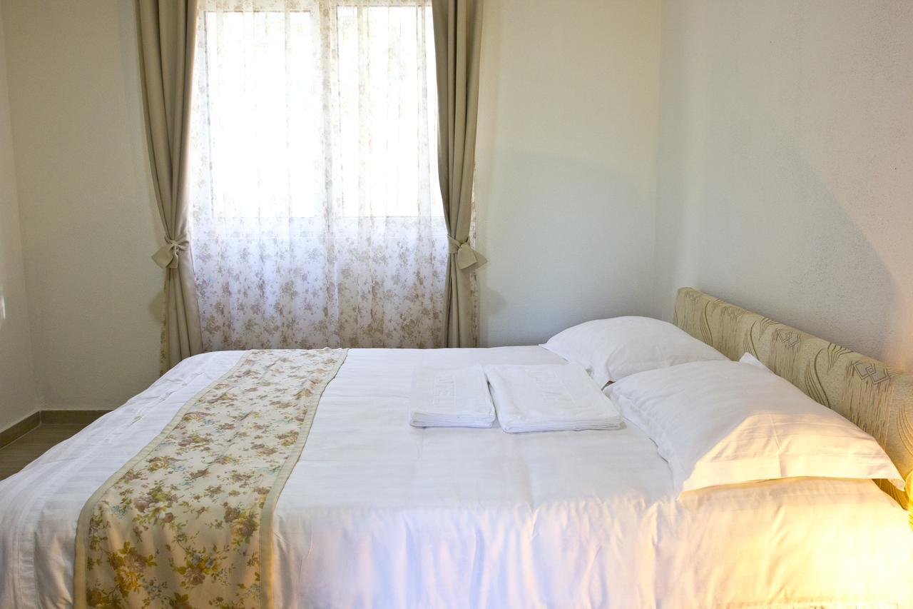 Apartments Gran Sasso Улцинь Екстер'єр фото